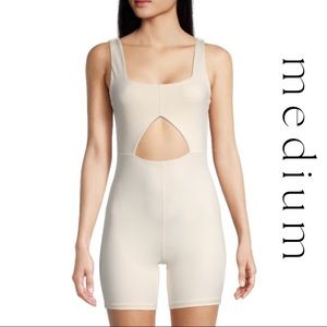 🆕🤍 WeWoreWhat cutout bike unitard in off white (sz M)